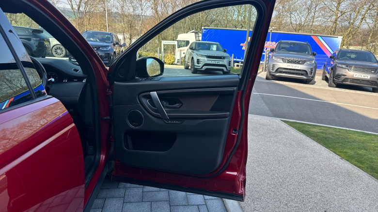 Land Rover Discovery Sport 2.0 D240 R-Dynamic HSE 5dr Auto Diesel Station Wagon